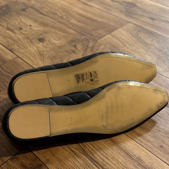 H&M Black Quilted Flats - Picture 3 of 3